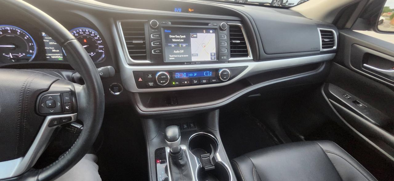 2019 Toyota Highlander AWD XLE Photo