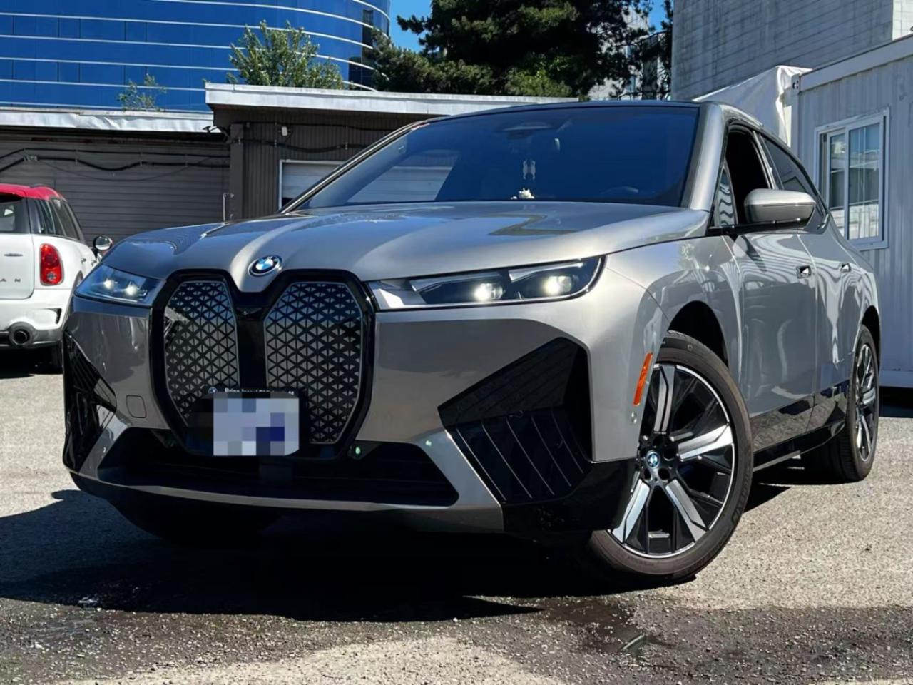 Used 2023 BMW iX xDrive40 Sports Activity Vehicle for sale in Richmond, BC