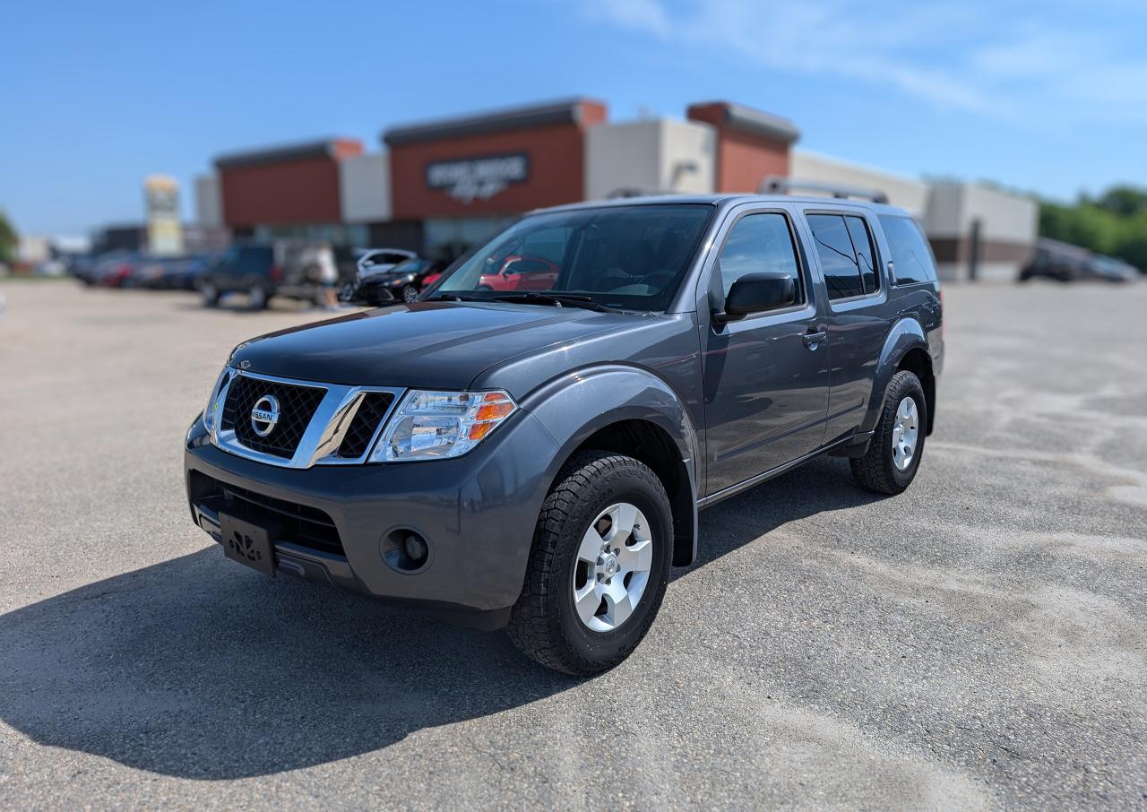 Used 2012 Nissan Pathfinder S | RARE | LOW KMS | NO ACCIDENTS for sale in Steinbach, MB