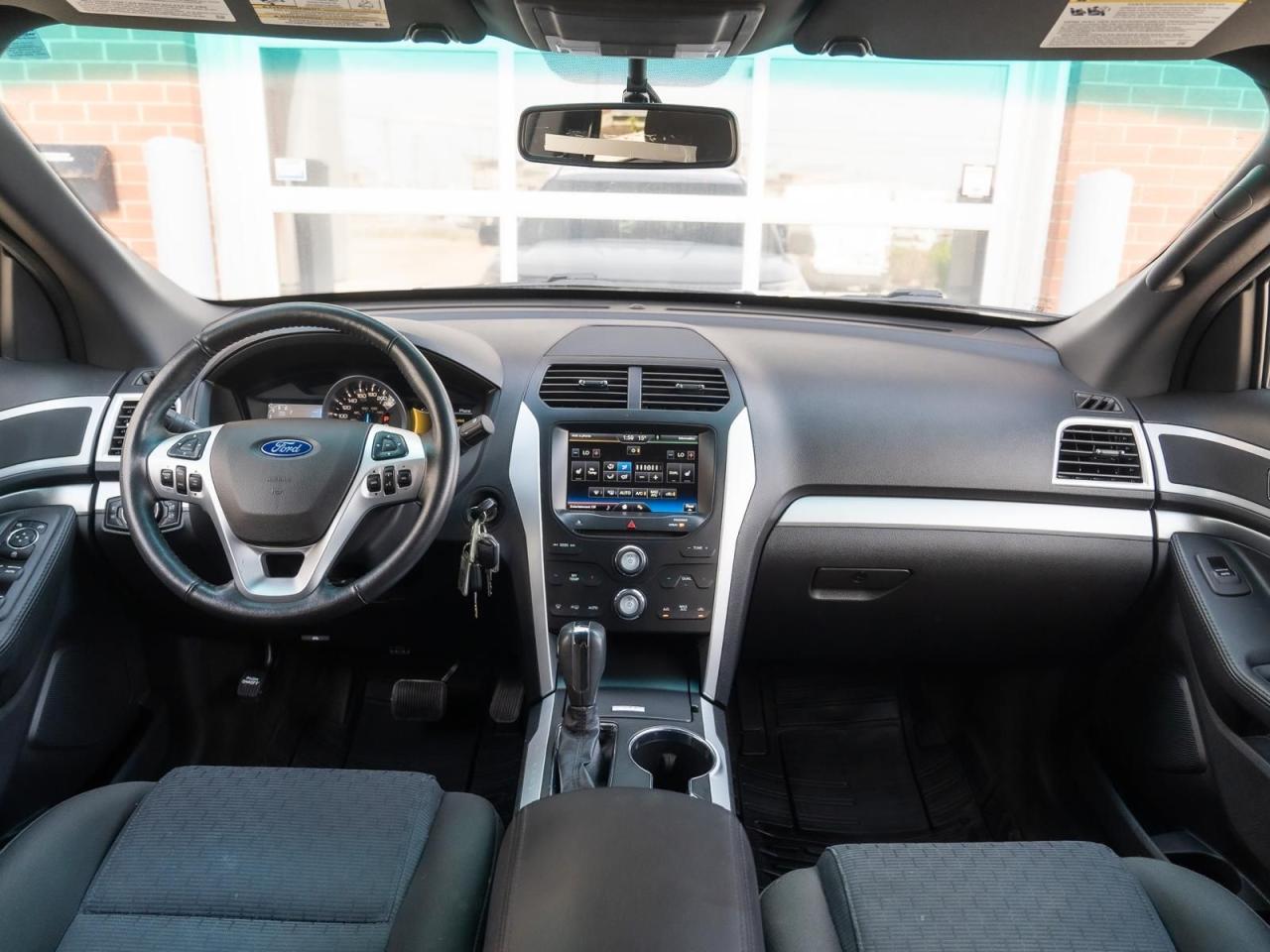 2015 Ford Explorer XLT - Photo #16