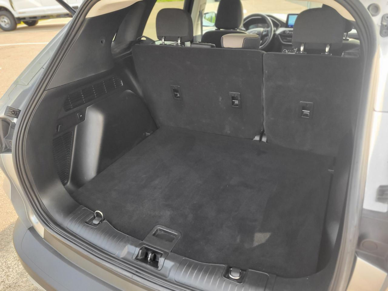 2021 Ford Escape SE AWD W/NEW TIRES Photo5