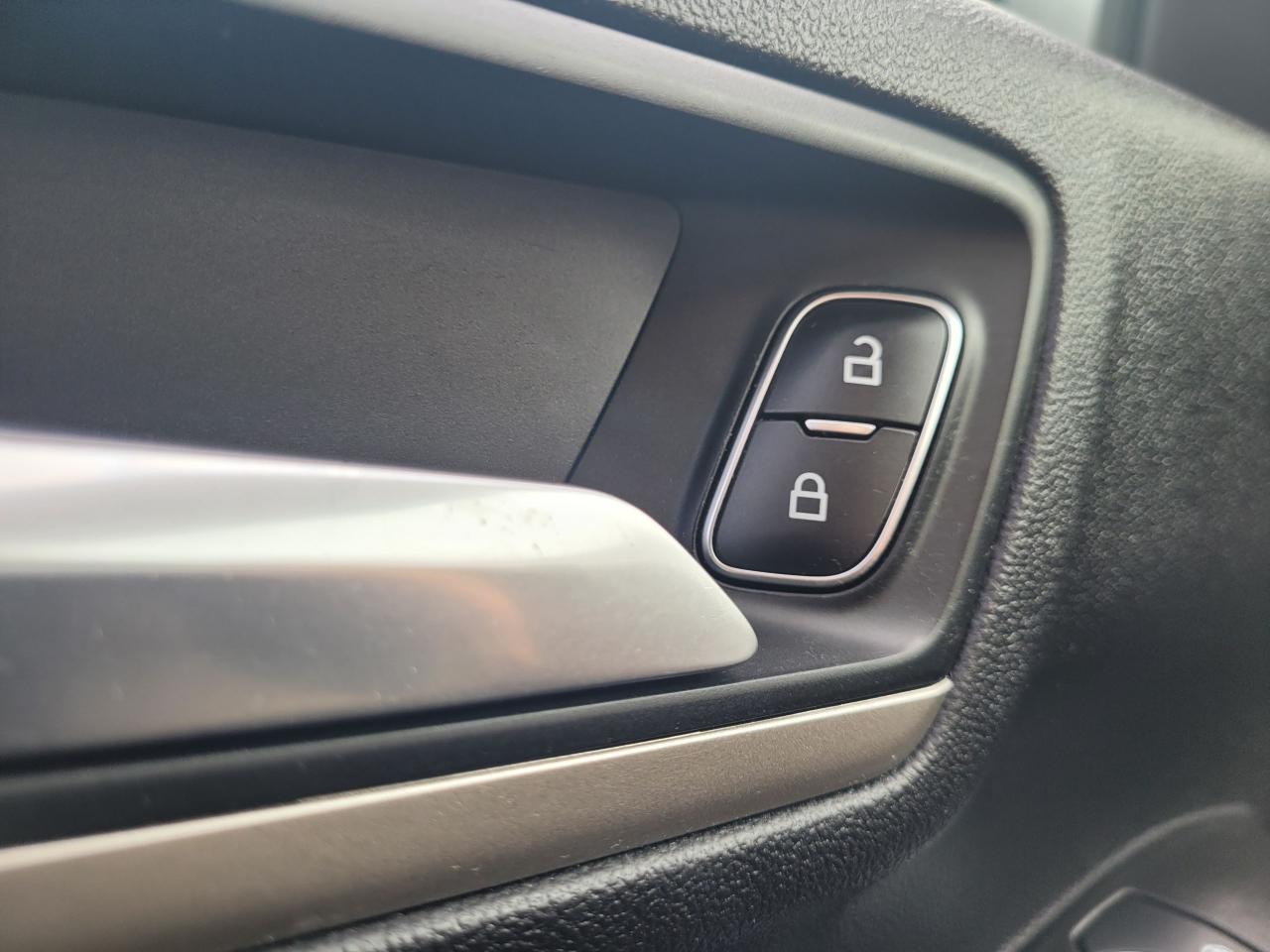2021 Ford Escape SE AWD W/NEW TIRES Photo5