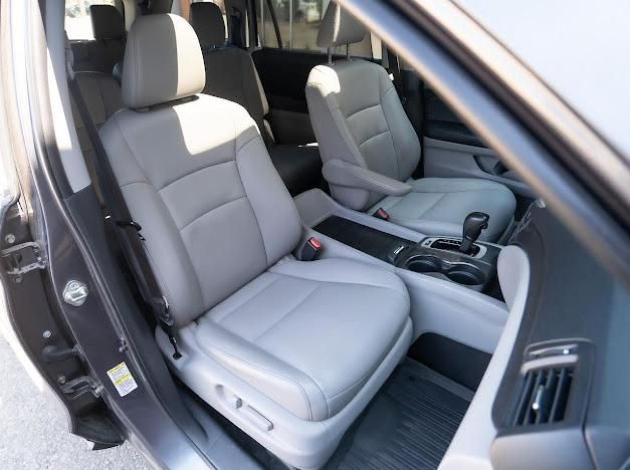 2016 Honda Pilot EX-L - Photo #9