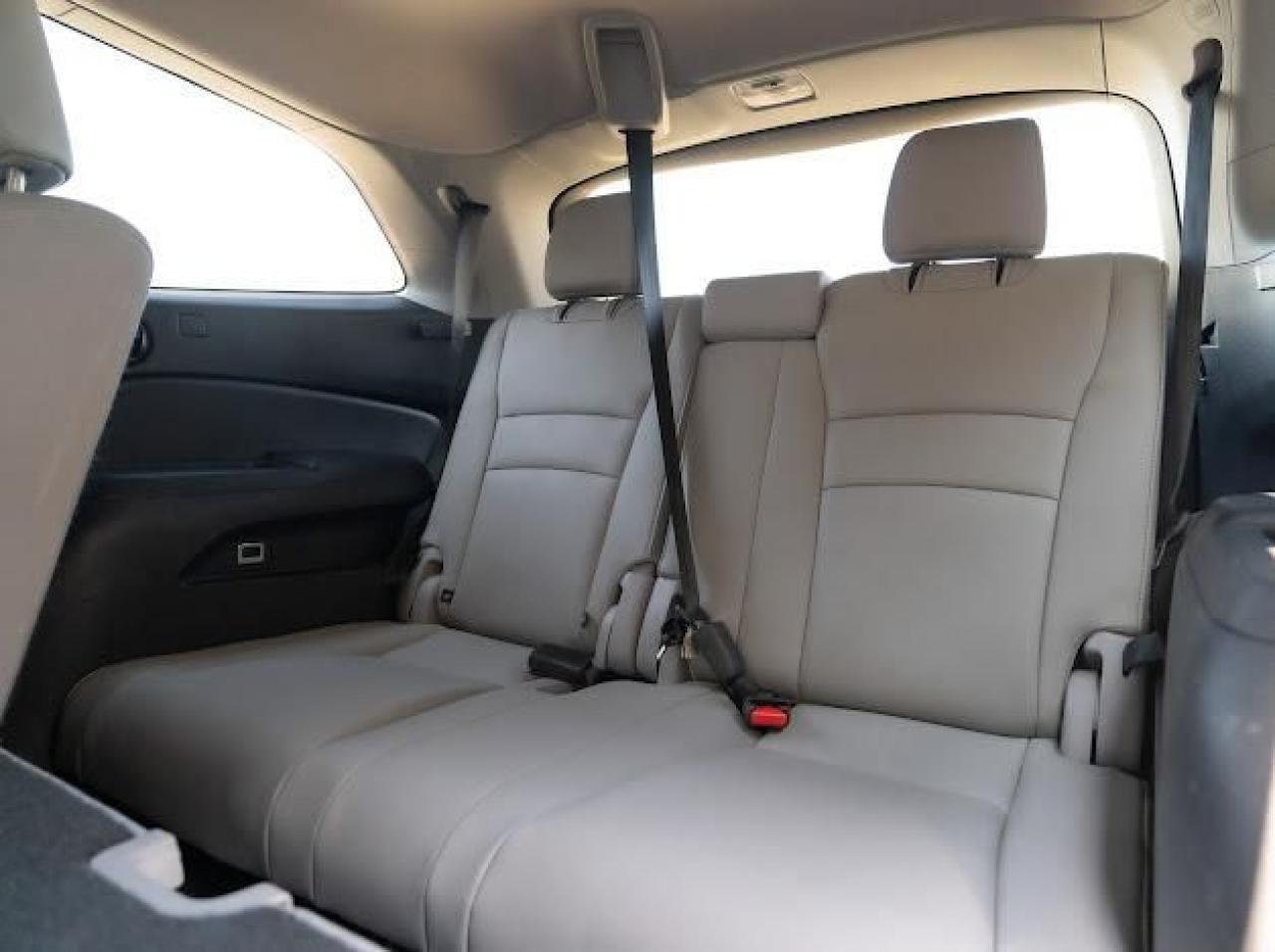 2016 Honda Pilot EX-L - Photo #10