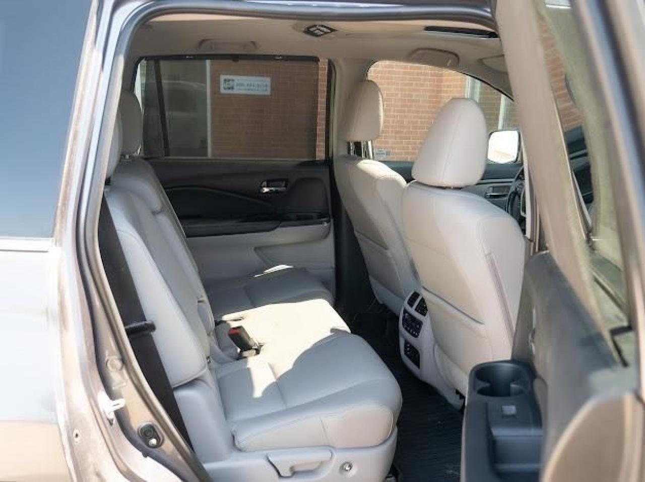 2016 Honda Pilot EX-L - Photo #11