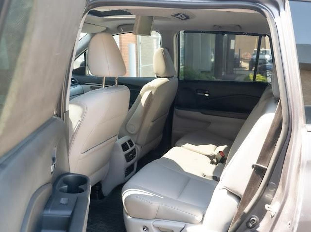 2016 Honda Pilot EX-L - Photo #12