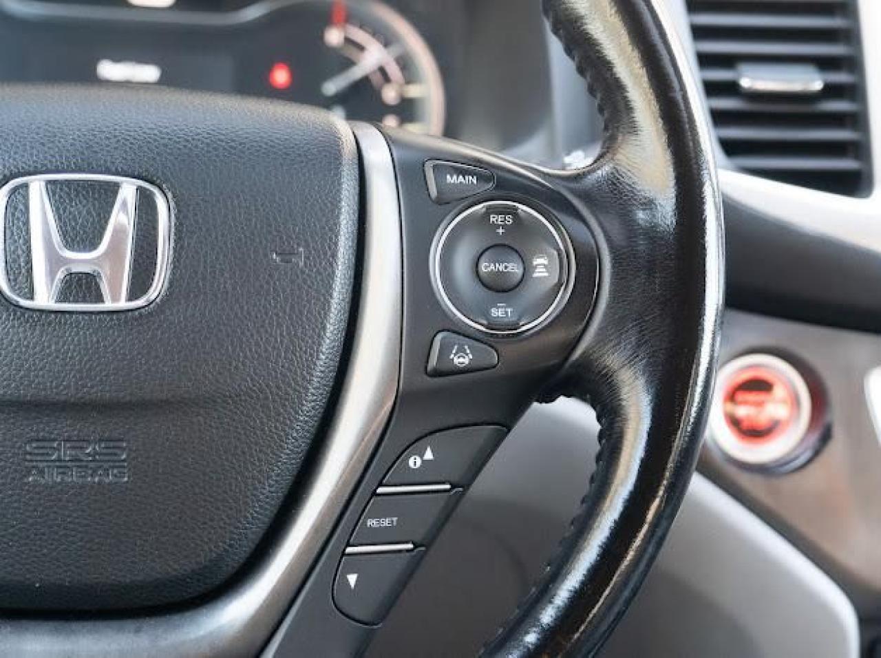 2016 Honda Pilot EX-L - Photo #14