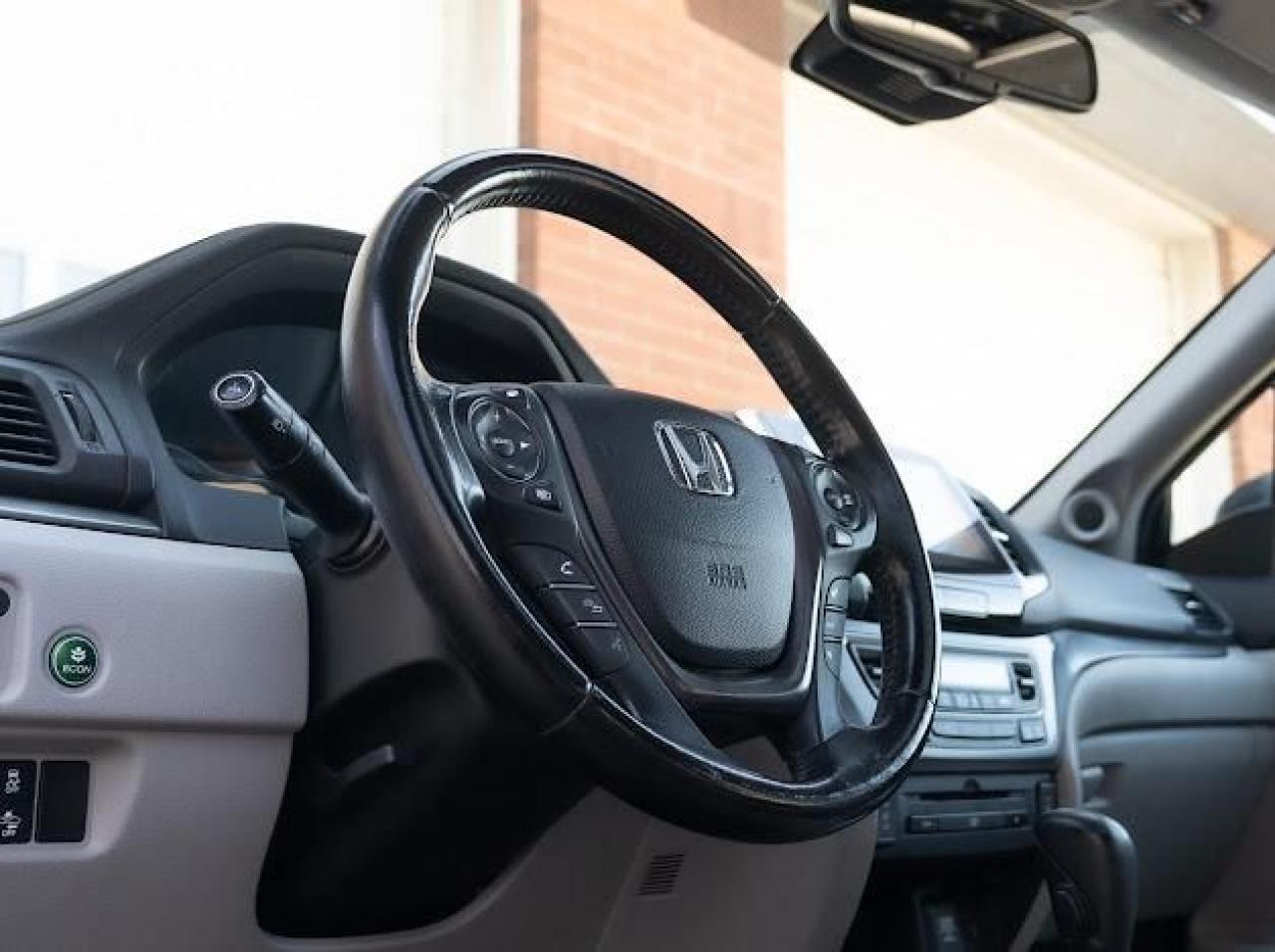 2016 Honda Pilot EX-L - Photo #15