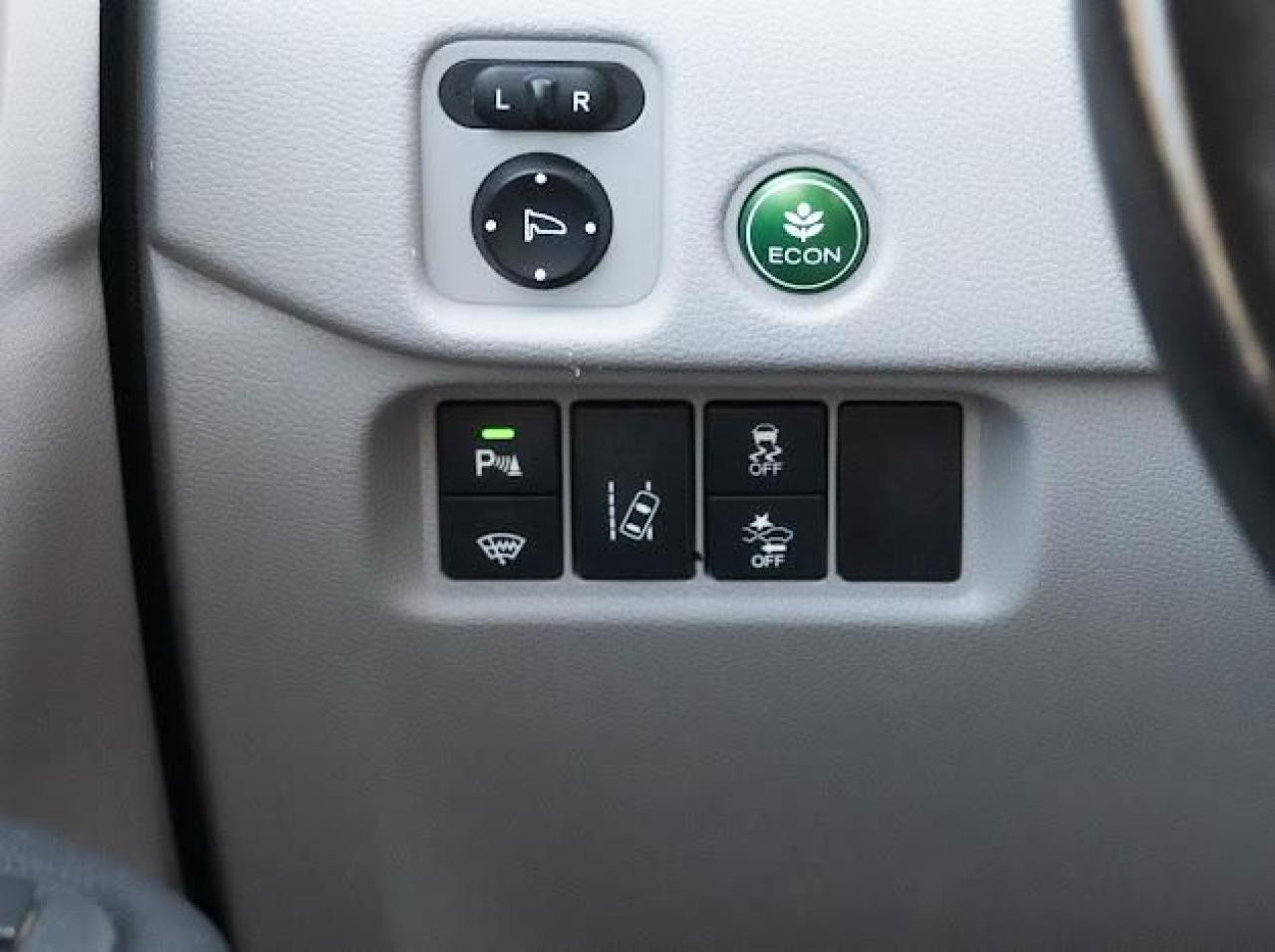 2016 Honda Pilot EX-L - Photo #22