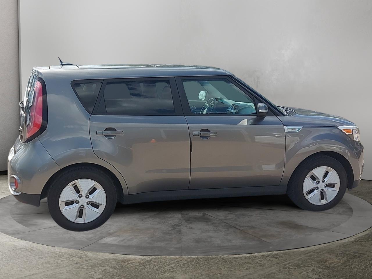 2016 Kia Soul EV Luxury Photo