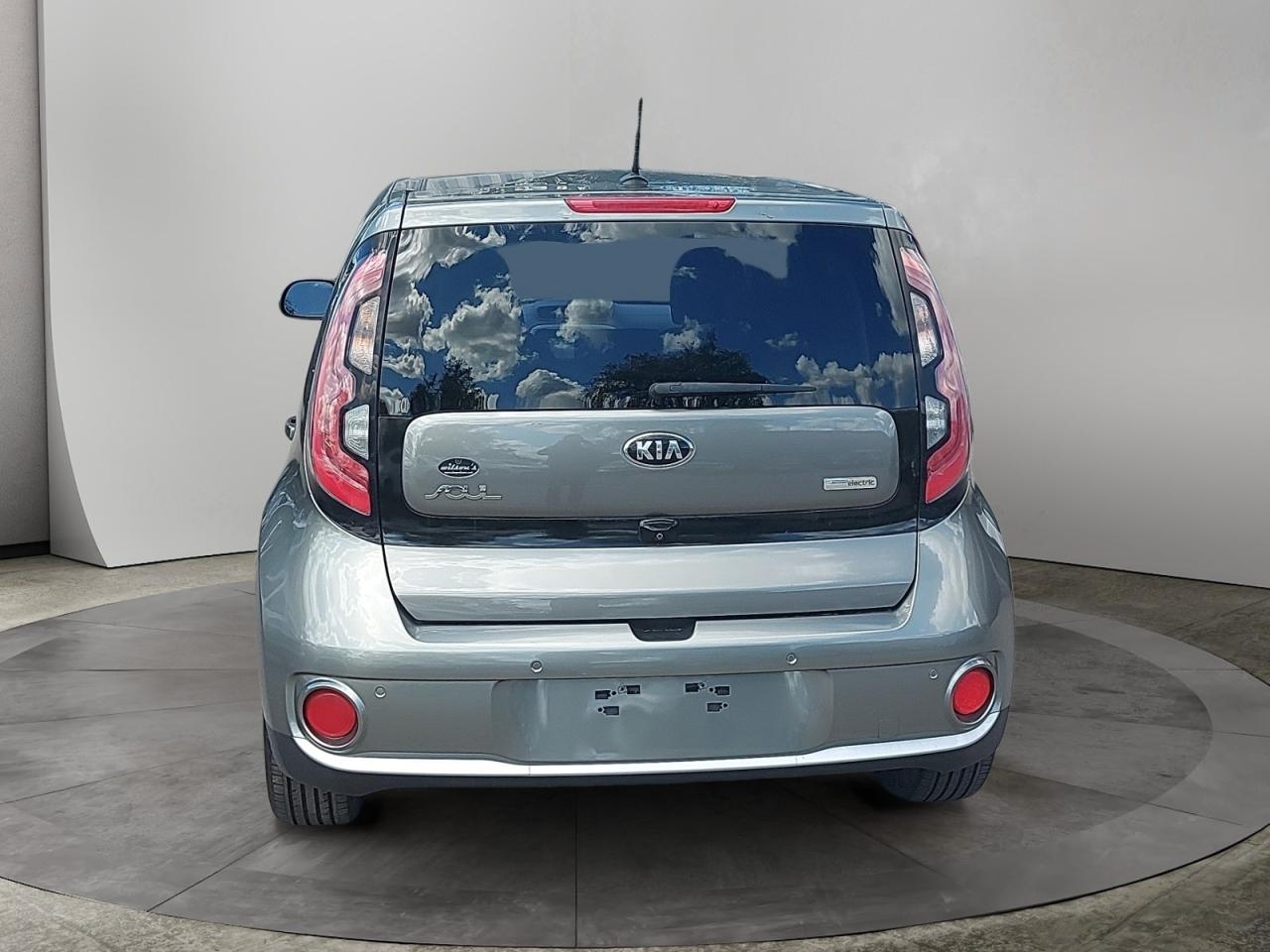 2016 Kia Soul EV Luxury Photo
