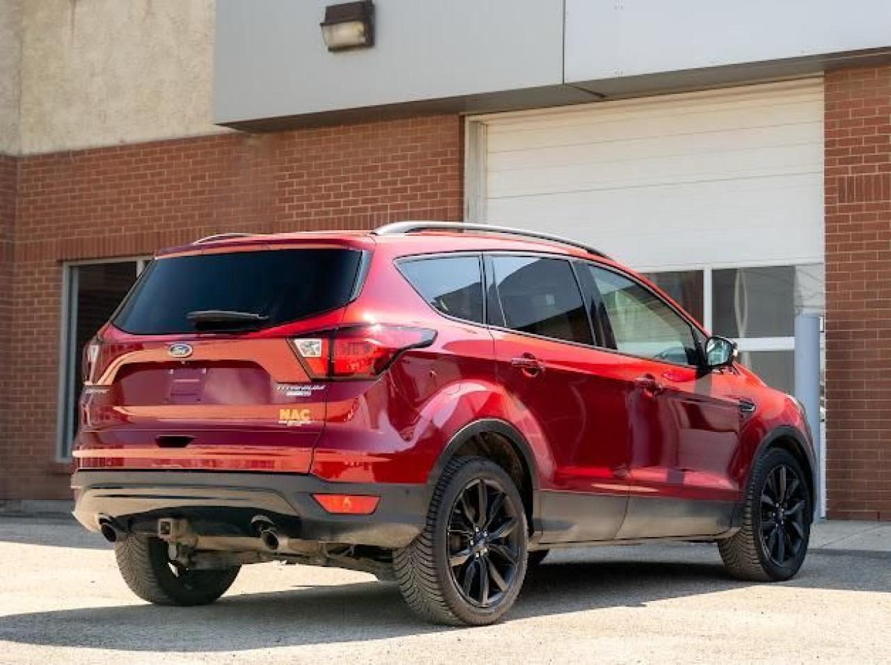 2019 Ford Escape Titanium - Photo #6