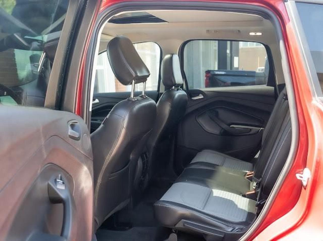 2019 Ford Escape Titanium - Photo #10