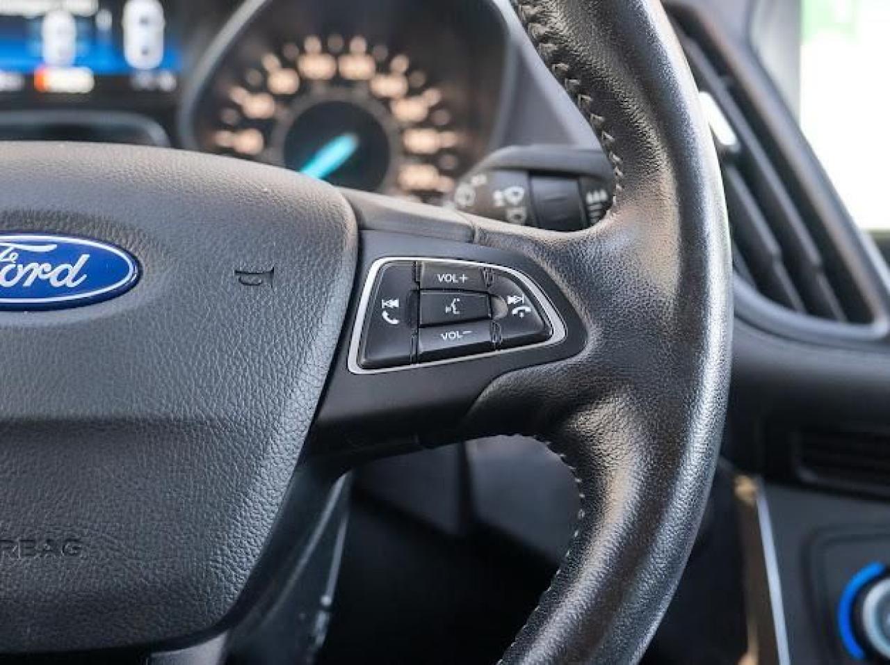 2019 Ford Escape Titanium - Photo #14