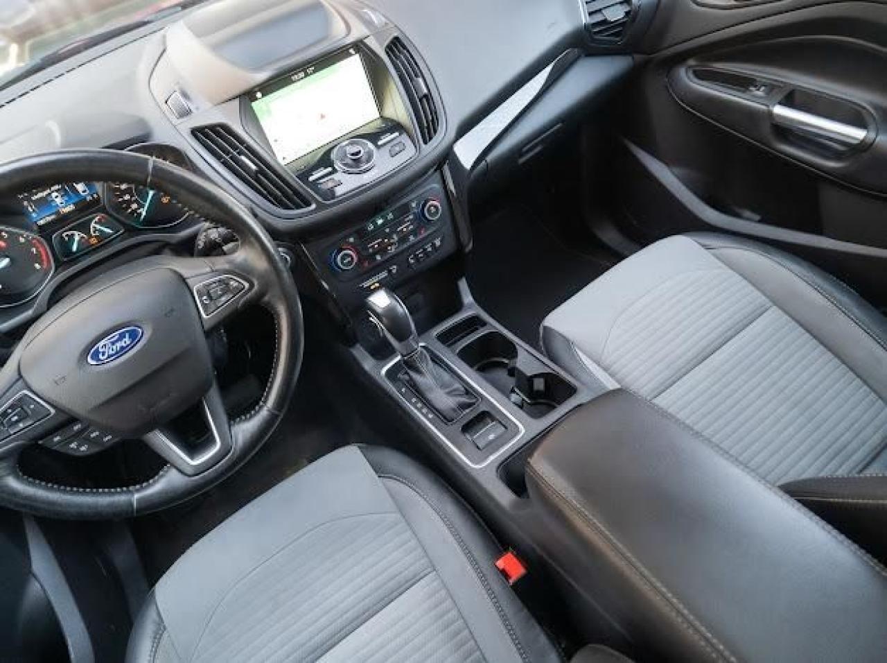 2019 Ford Escape Titanium - Photo #19