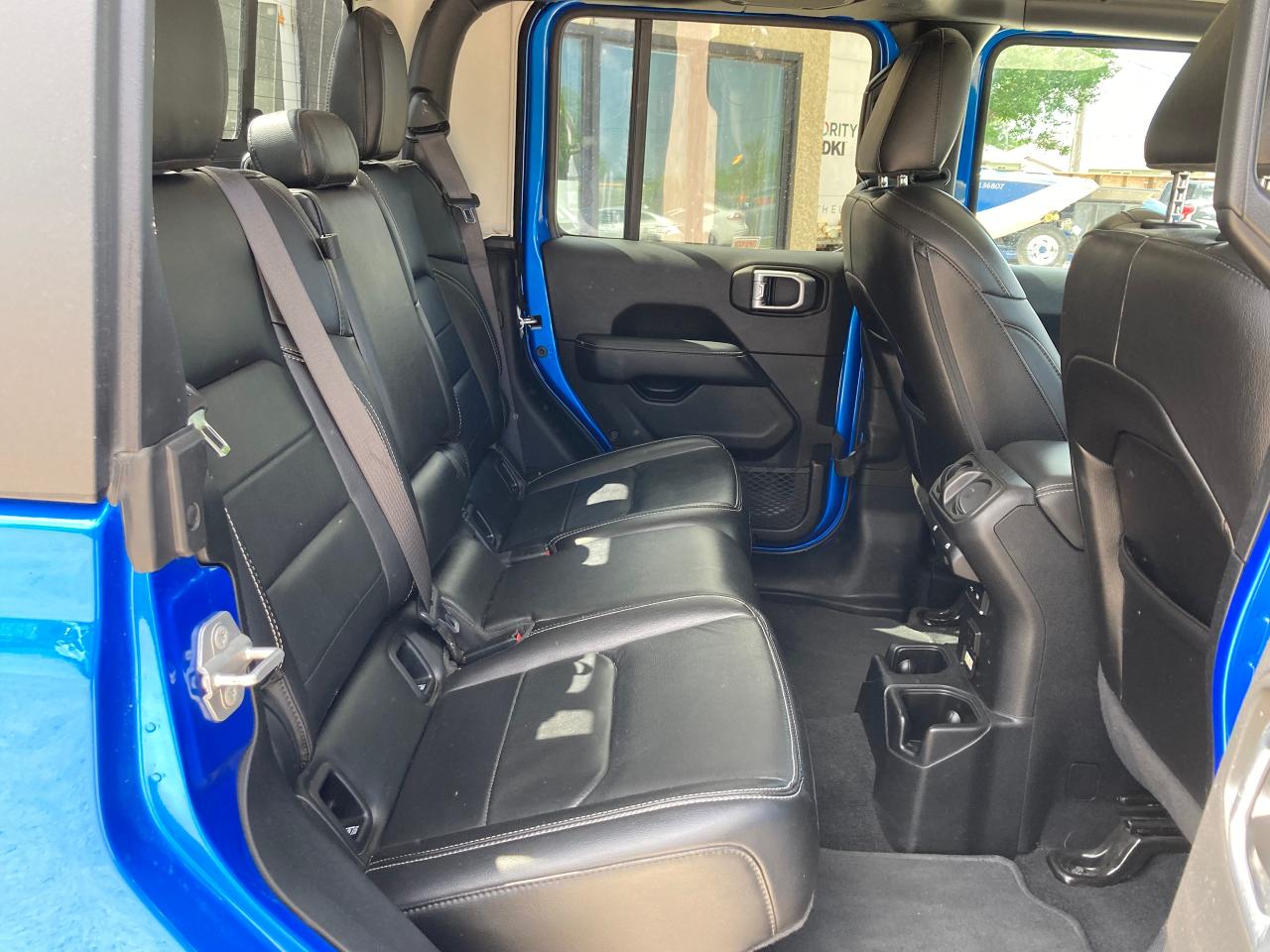 2020 Jeep Gladiator Overland - Photo #11