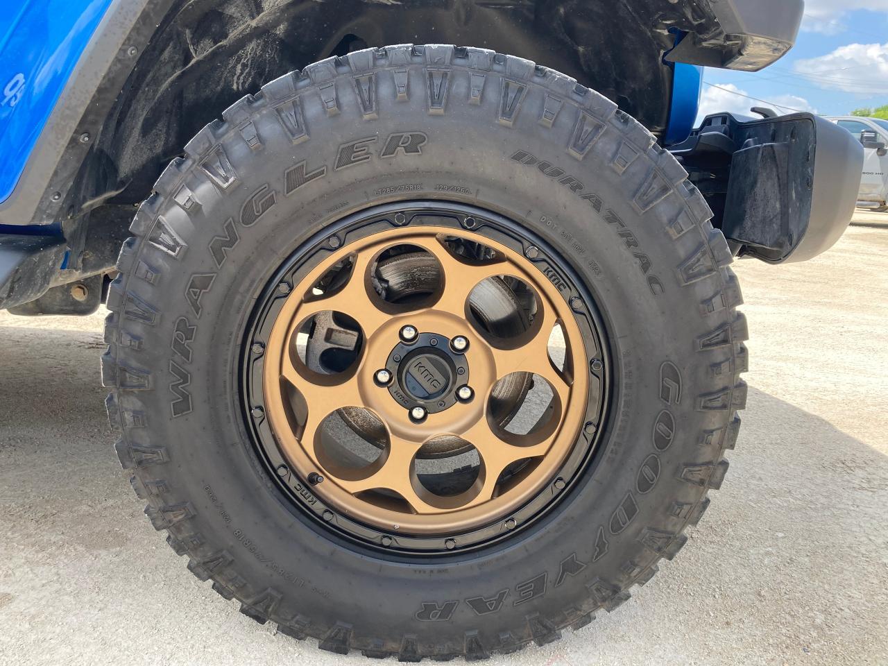2020 Jeep Gladiator Overland - Photo #5