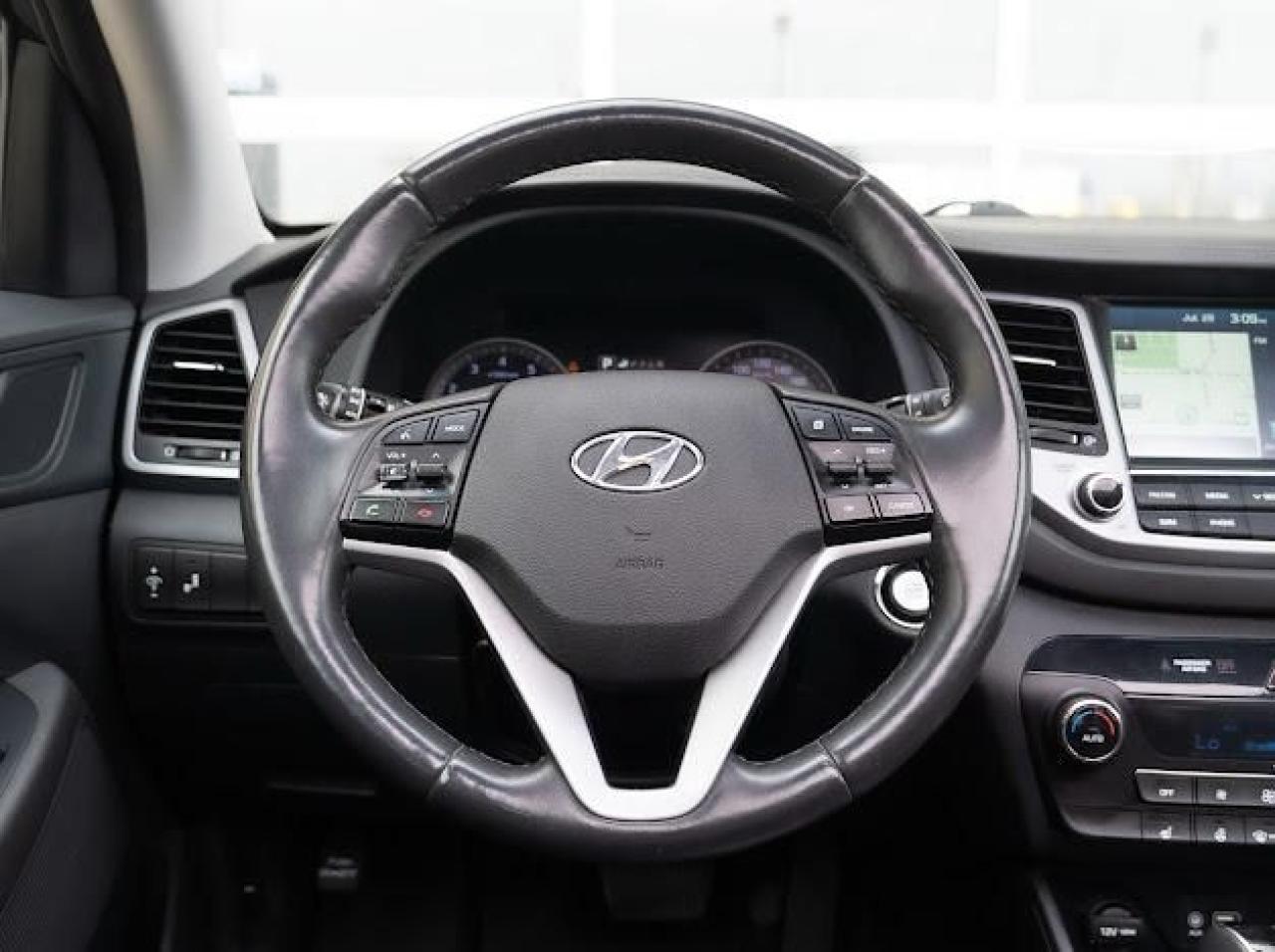 2017 Hyundai Tucson Limited - Photo #16
