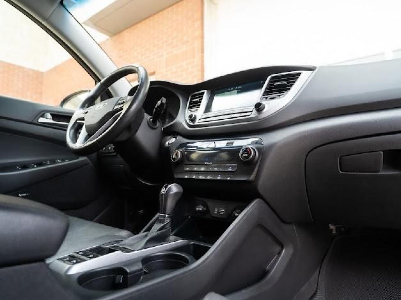 2017 Hyundai Tucson Limited - Photo #24
