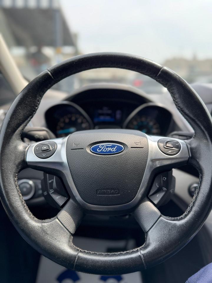 2013 Ford Escape SEL AWD | LOW KM | LEATHER | NAV - Photo #11