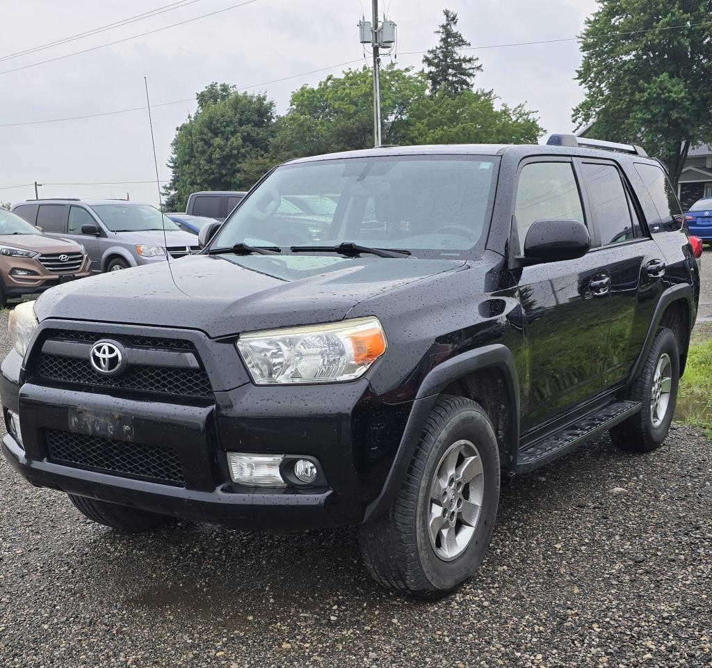 2013 Toyota 4Runner SR5 - Photo #2