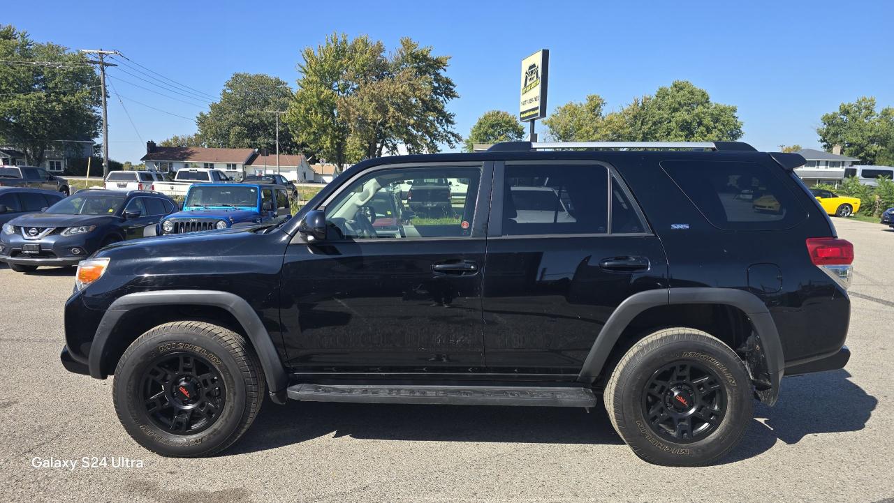 2013 Toyota 4Runner SR5 - Photo #2