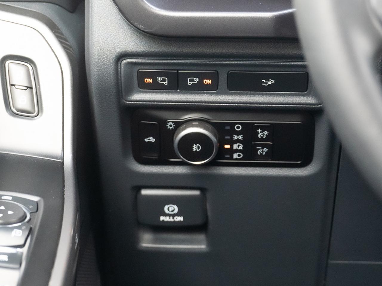 2023 Ford F-150 XLT 4WD SuperCrew 5.5' Box 3.5L Photo33