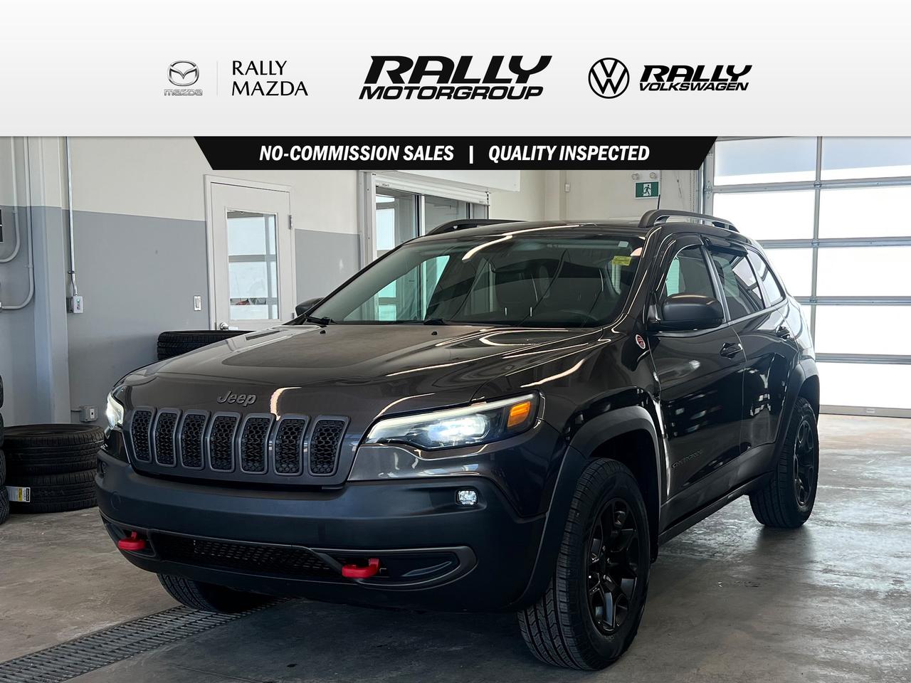 Trailhawk! 4x4! Leather Sunroof and so much more!