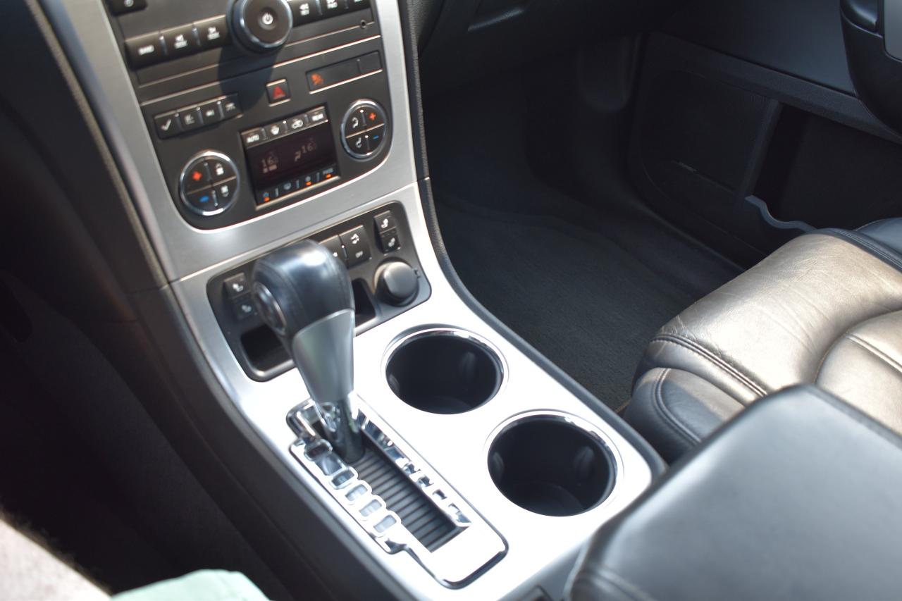 2011 GMC Acadia SLT1 - Photo #13
