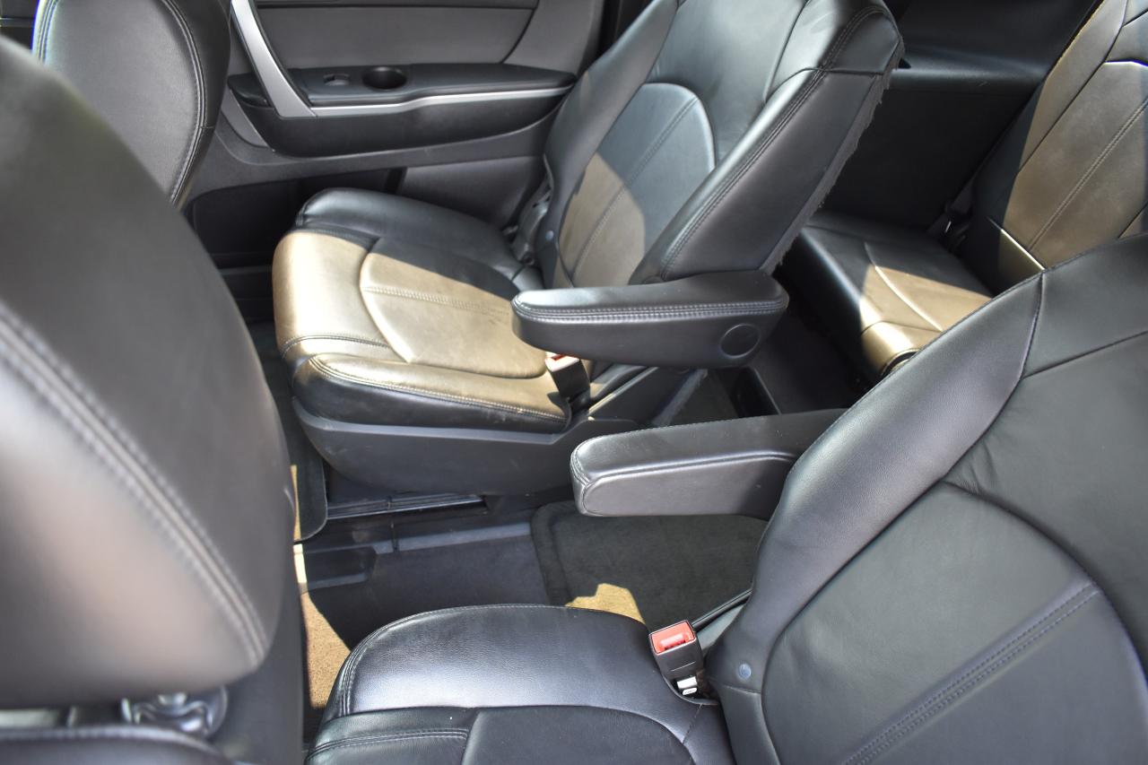 2011 GMC Acadia SLT1 - Photo #18