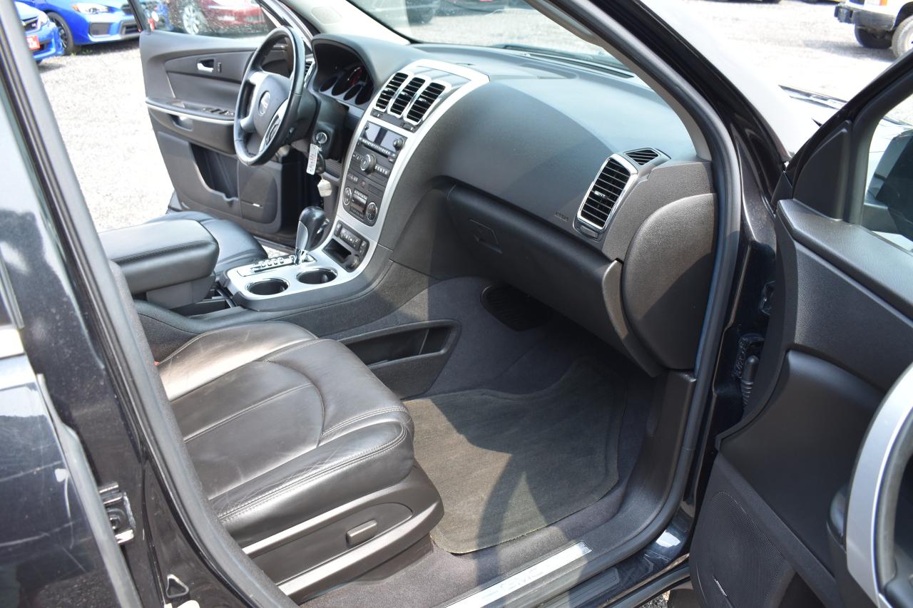 2011 GMC Acadia SLT1 - Photo #15
