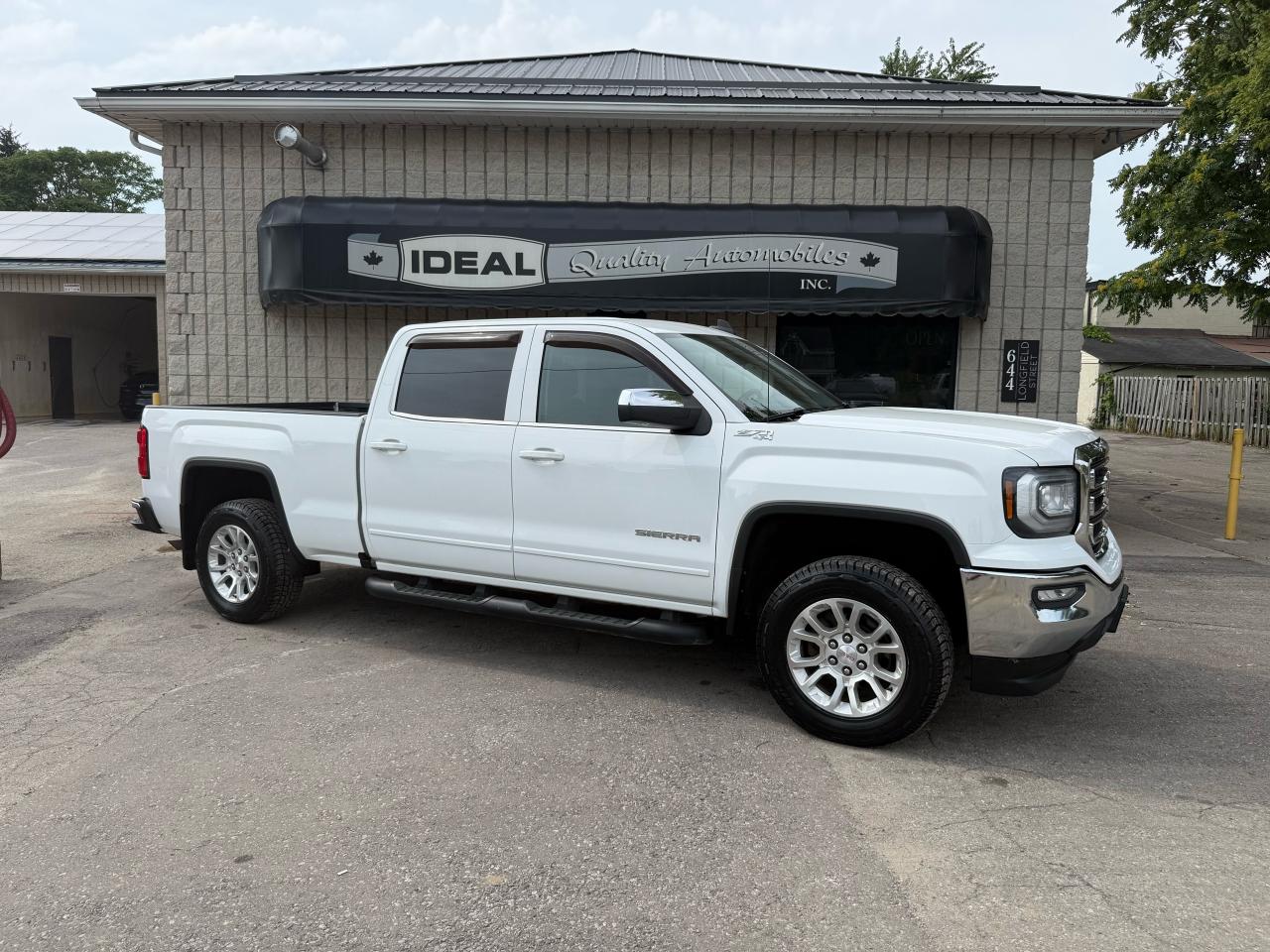 Used 2018 GMC Sierra 1500 SLE for sale in Mount Brydges, ON