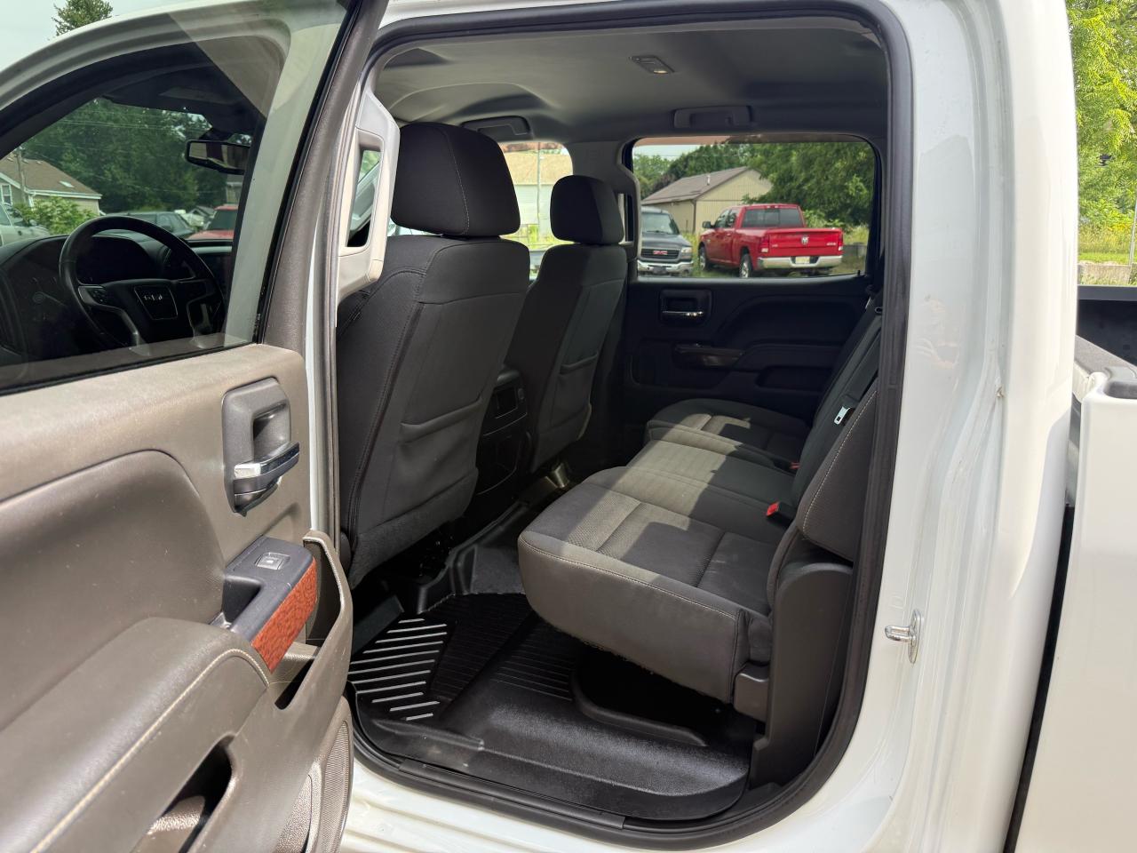 2018 GMC Sierra 1500 SLE - Photo #7