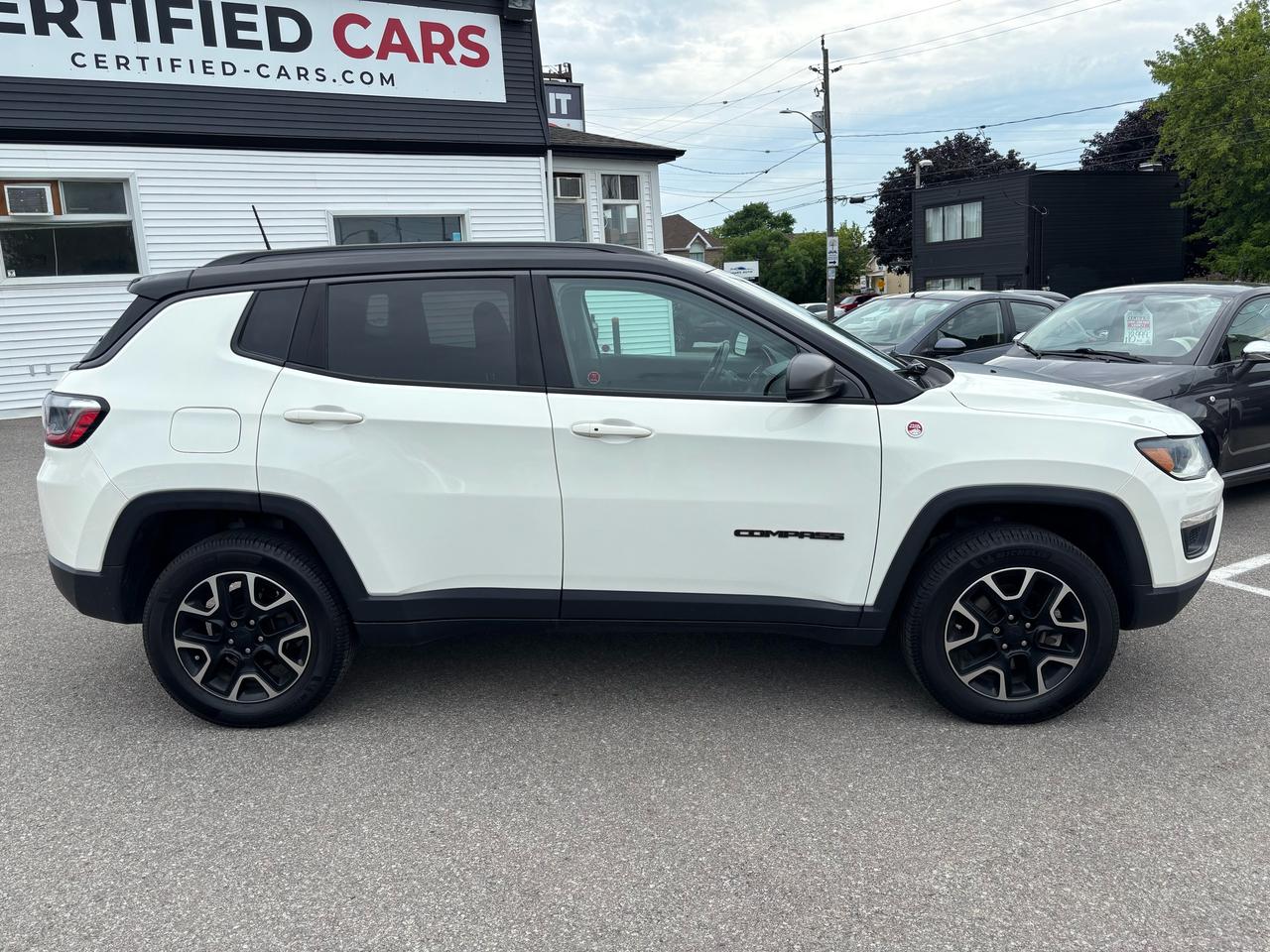 2019 Jeep Compass Trailhawk ** 4WD, NAV, HTD SEAT ** Photo