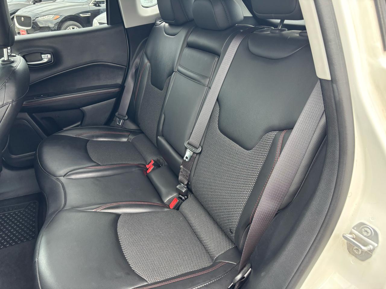 2019 Jeep Compass Trailhawk ** 4WD, NAV, HTD SEAT ** Photo