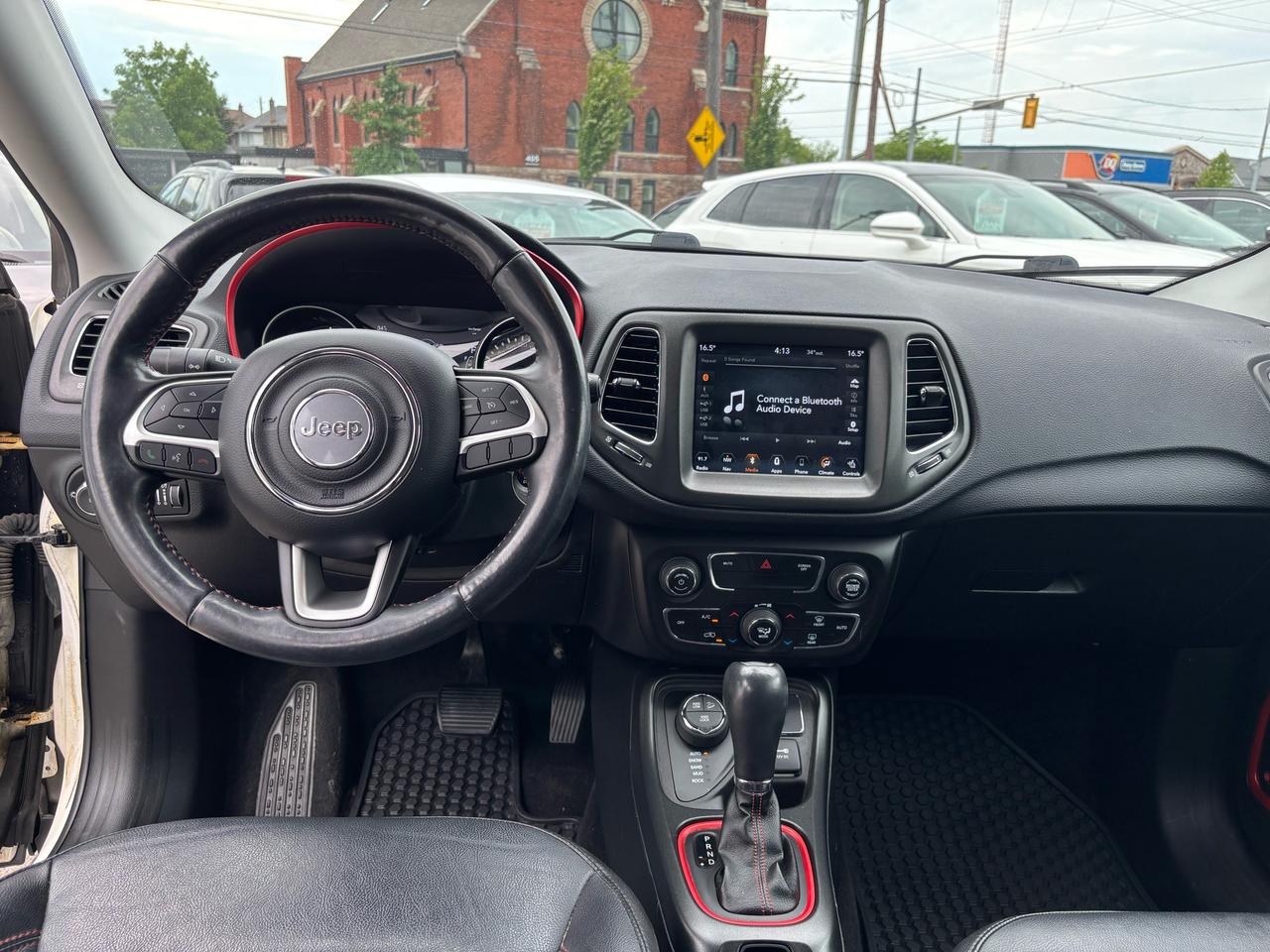 2019 Jeep Compass Trailhawk ** 4WD, NAV, HTD SEAT ** Photo