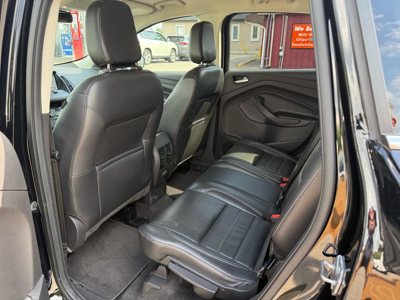 2018 Ford Escape SEL 2.0L 4x4 - Photo #13