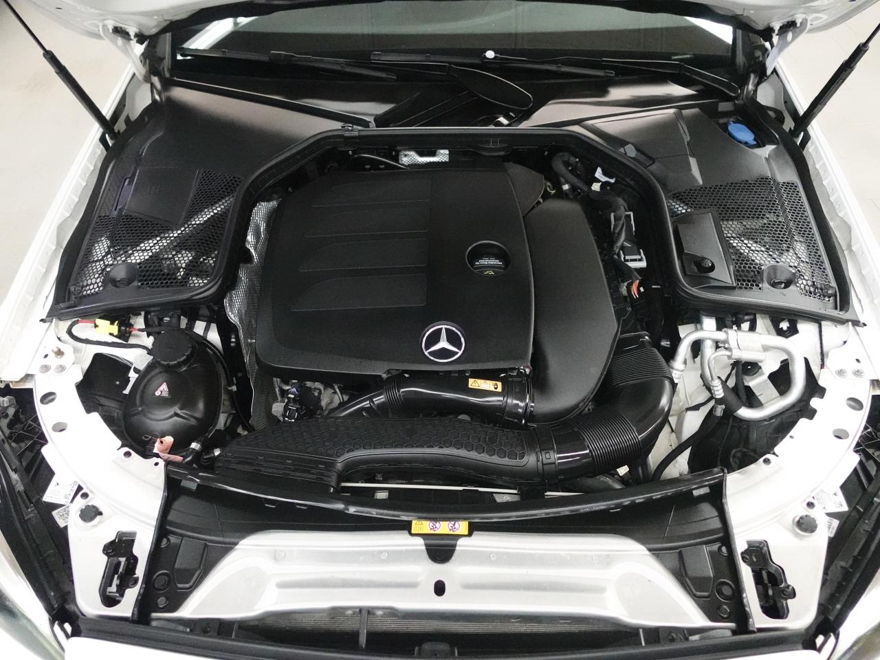 2020 Mercedes-Benz C-Class 4MATIC | Nav | Leather | Pano roof | BSM | CarPlay