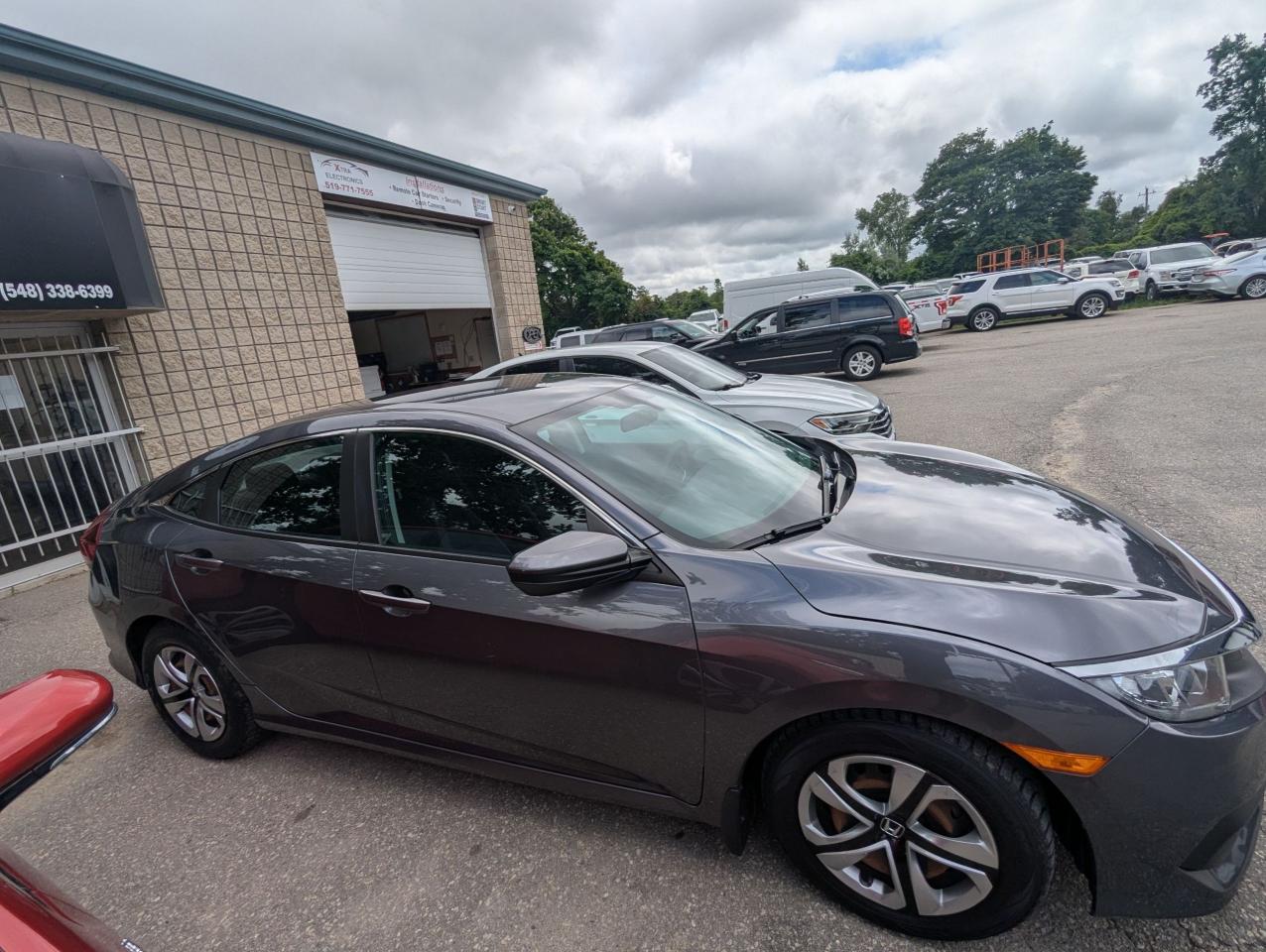 2017 Honda Civic LX Photo4