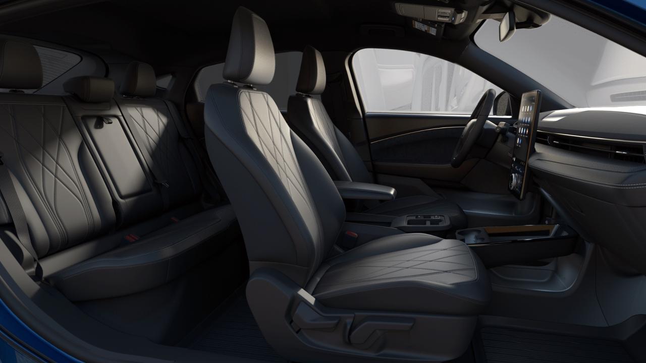 2025 Ford Mustang Mach-E Select AWD Photo5