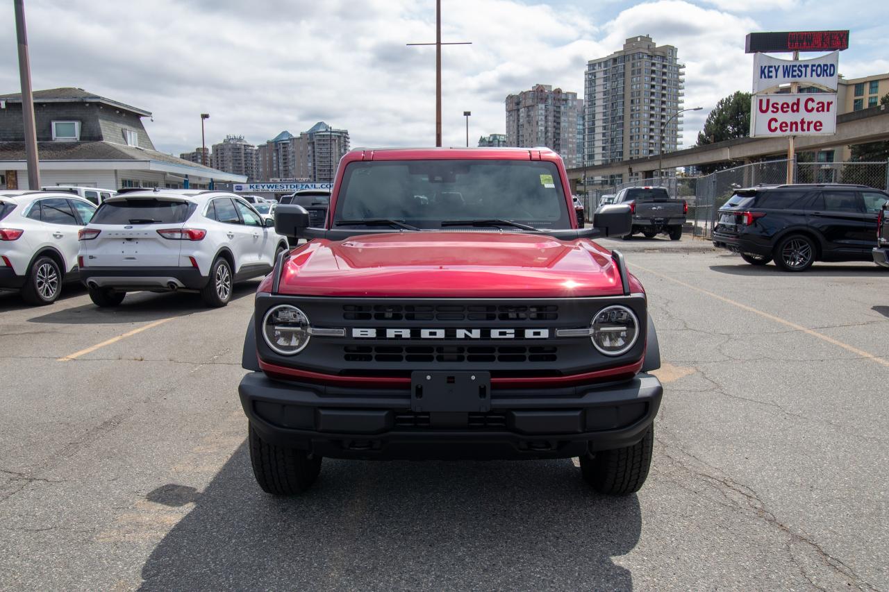 2025 Ford Bronco Big Bend 4 Door 4x4 Photo2