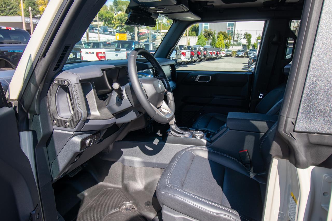 2025 Ford Bronco Big Bend 4 Door 4x4 Photo5