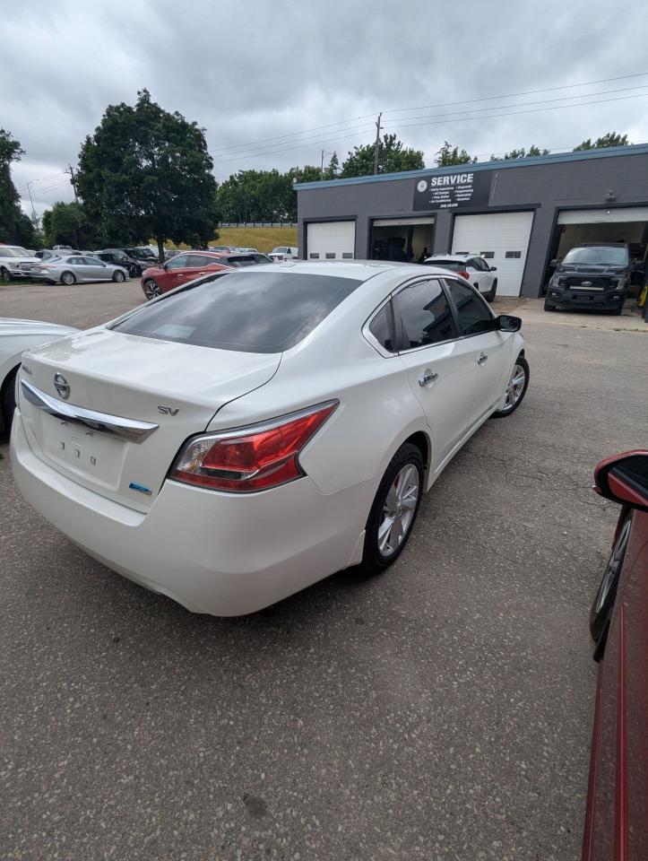 2015 Nissan Altima 2.5 SV - Photo #8