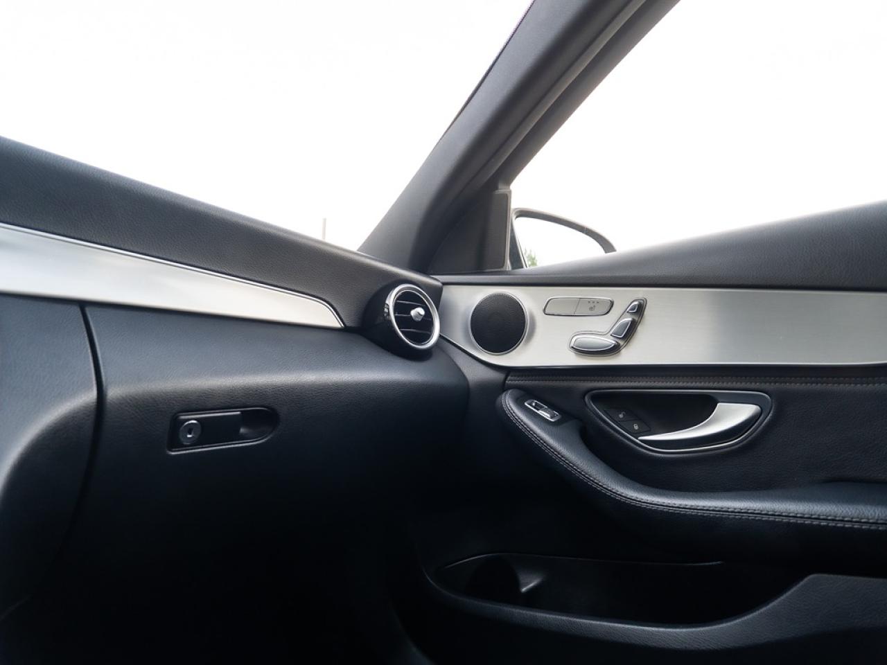 2015 Mercedes-Benz C-Class C 300 Photo35
