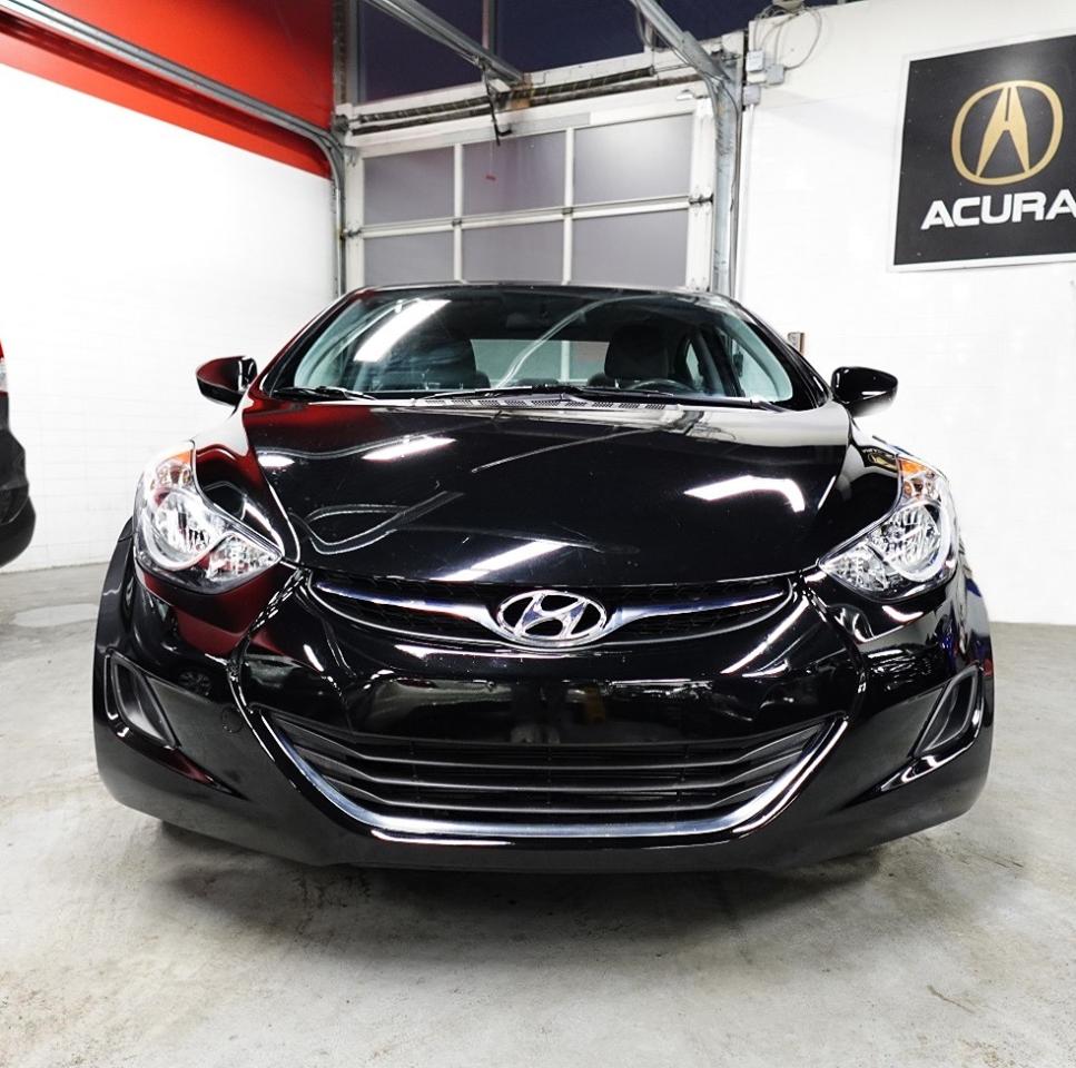 2013 Hyundai Elantra GL - LOW KM, NO ACCIDENT, WELL MAINTAINED - Photo #2