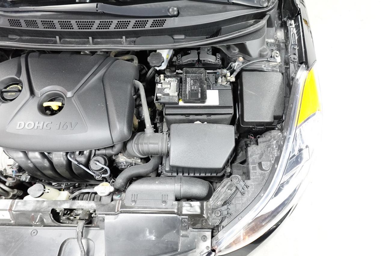 2013 Hyundai Elantra GL - LOW KM, NO ACCIDENT, WELL MAINTAINED - Photo #28