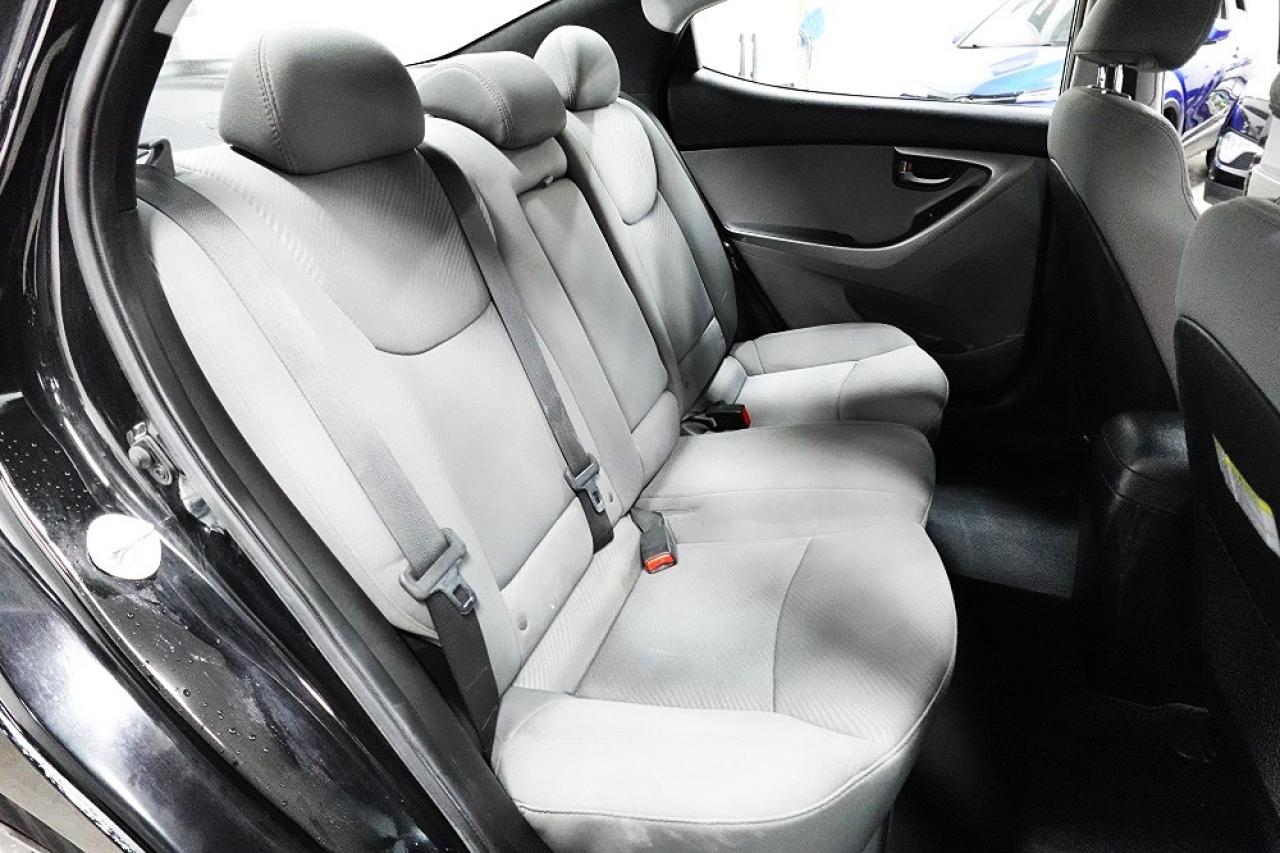2013 Hyundai Elantra GL - LOW KM, NO ACCIDENT, WELL MAINTAINED - Photo #19