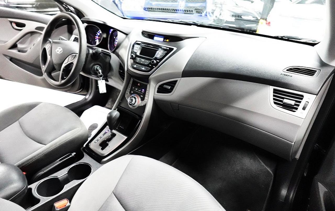 2013 Hyundai Elantra GL - LOW KM, NO ACCIDENT, WELL MAINTAINED - Photo #17