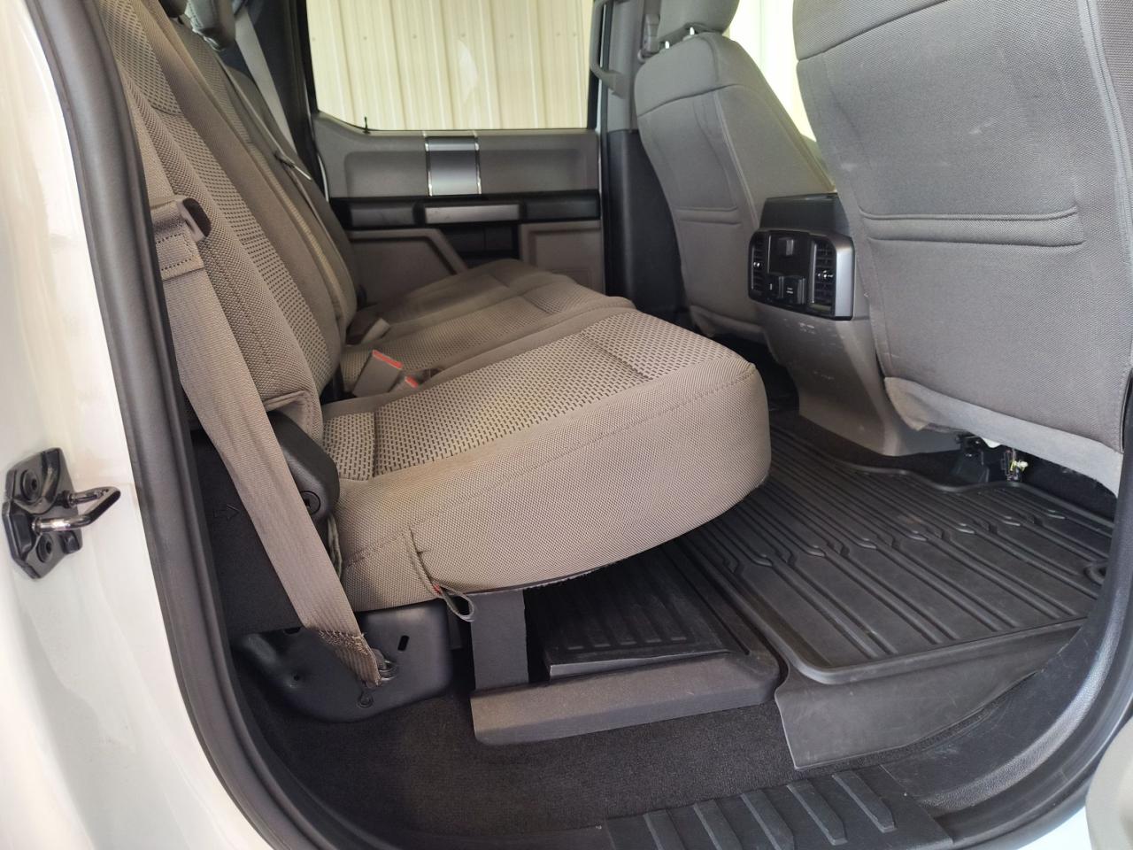 2019 Ford SUPER DUTY F-250 SRW XLT Photo0