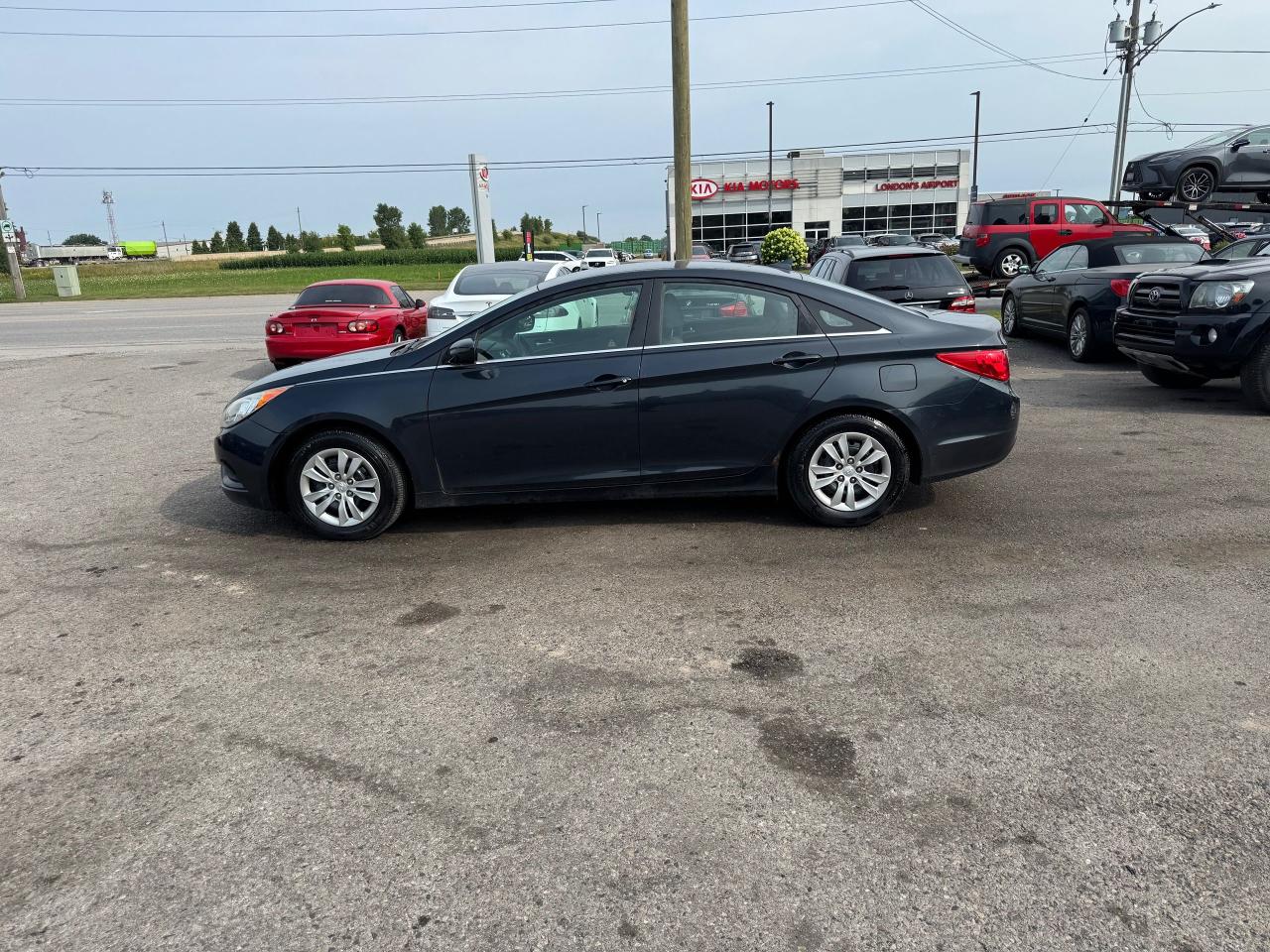 2011 Hyundai Sonata GL, AUTO, 4CYL, ONLY 45,000KMS, LOW KMS, CERTIFIED - Photo #2
